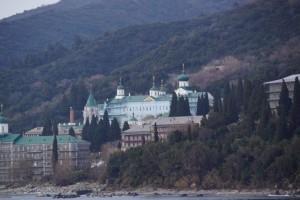Свято-Пантелеимоновский монастырь - отстраивается